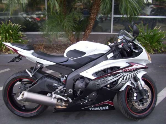 $7,999, 2012 Yamaha YZF-R6