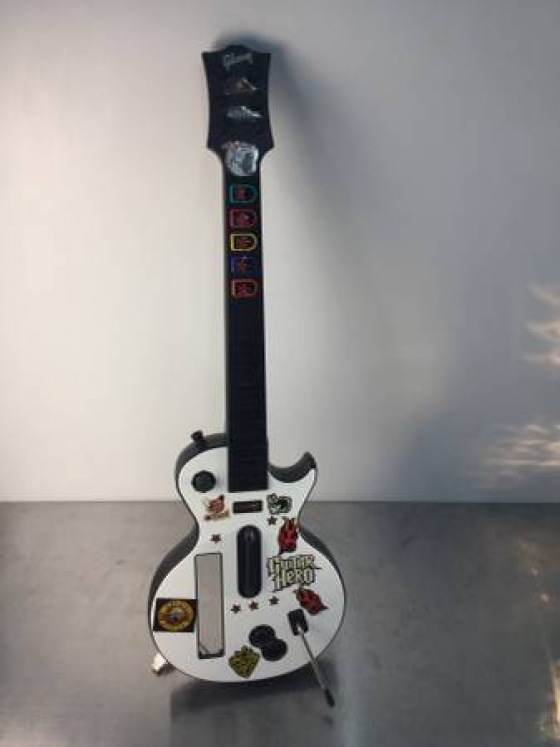 White Guitar Hero Gibson Guitar - Nintendo Wii Controller