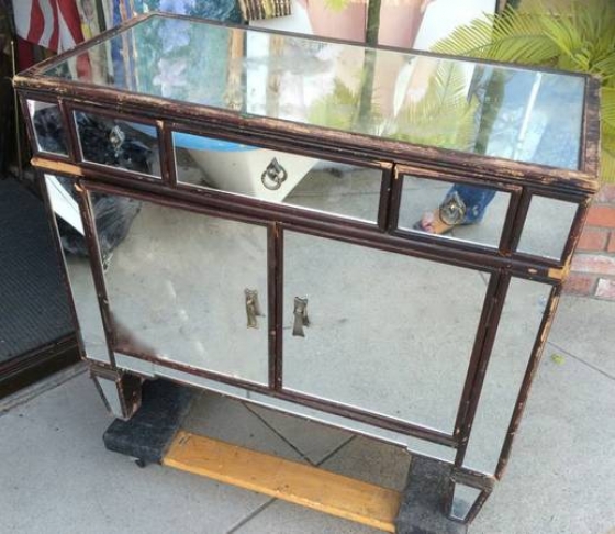 Vintage Decorative Mirrored Three Drawer Cabinet sideboard - $275 (Burbank)