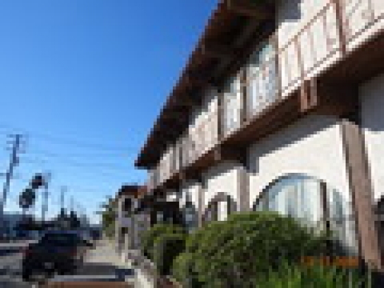 $425, 3940 Market Street (Office & Industrial) Ventura CA