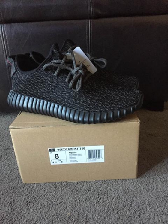 $600, Yeezy Boost 350 Size: 8 Pirate Black Dead Stock Perfect UA New