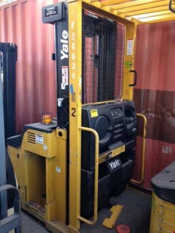 2003 Electric Yale Electric Order Picker