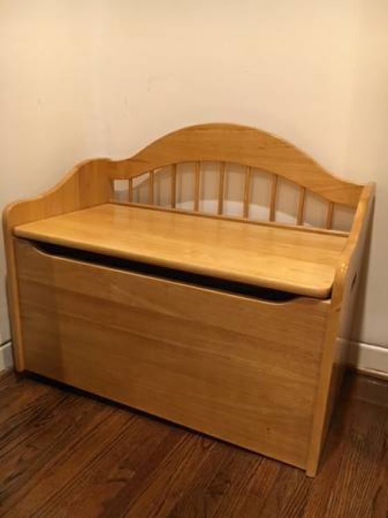 FOR SALE - KidKraft Toy Chest